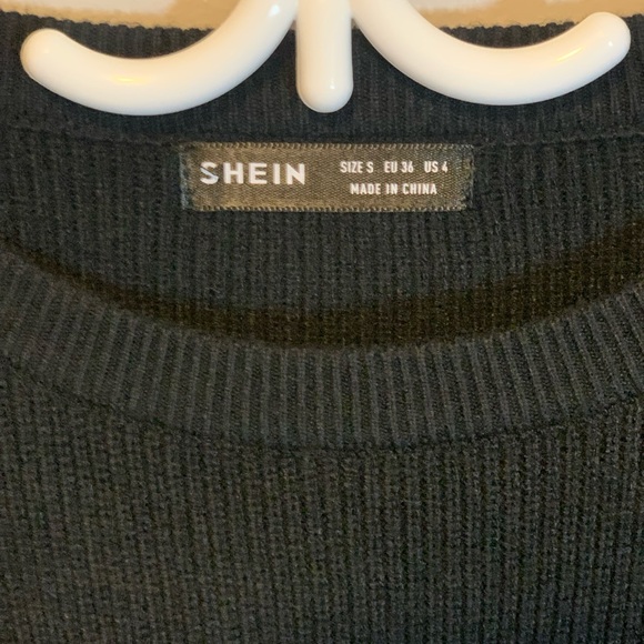 Shein sweater - Picture 2 of 2
